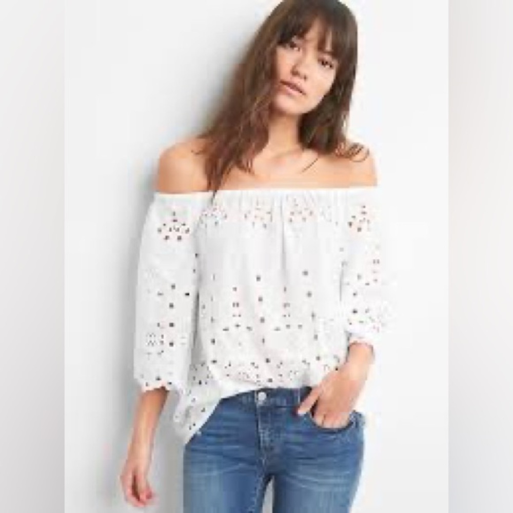 NEW WITH TAGS Gap BOHO style top